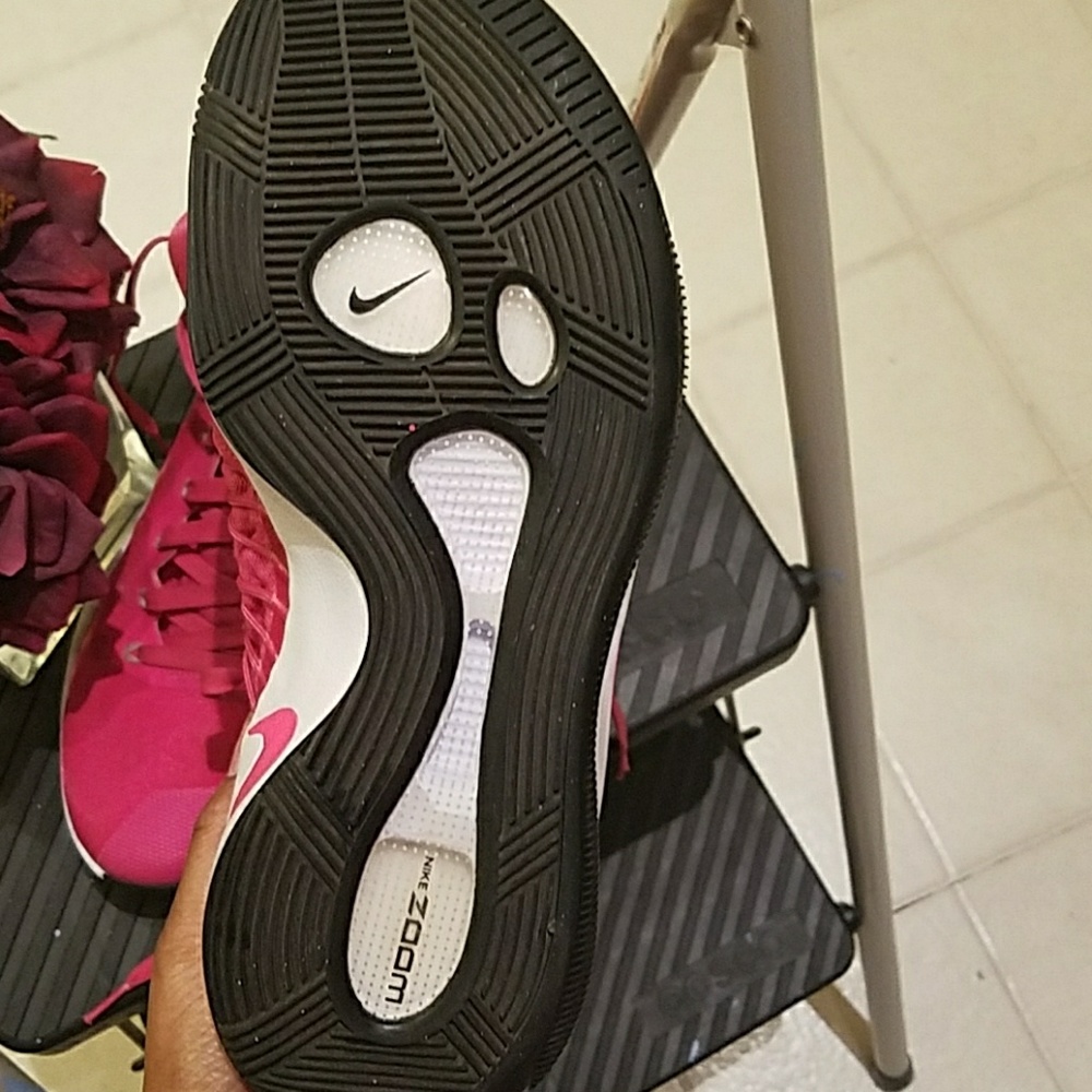 Nike Hyperdunk Sneakers - Picture 5 of 5